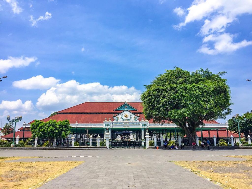 Tempat Wisata Jogja Yang Ada Di Sekitar Malioboro - Jogja Handicraft ...